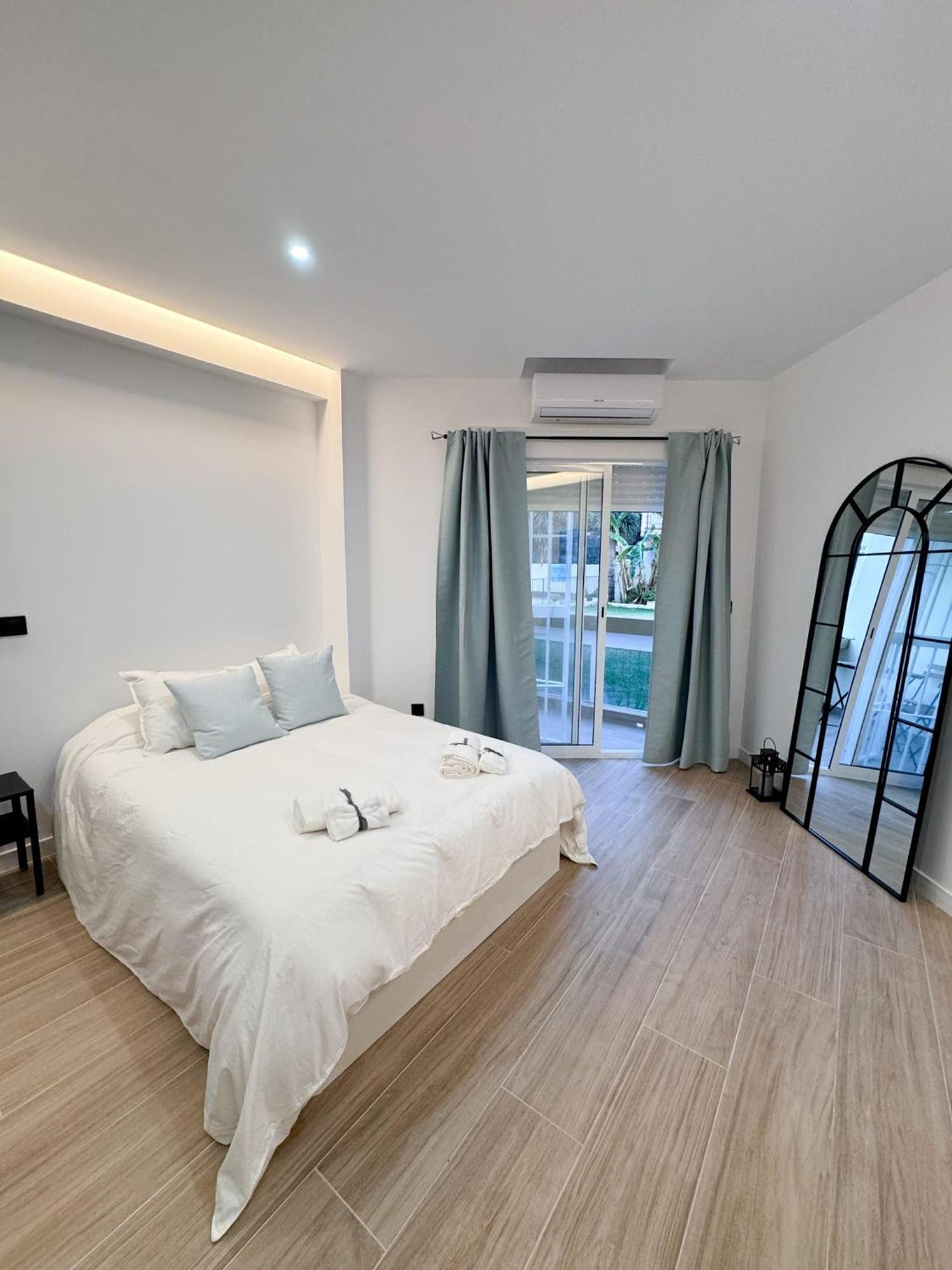 Cactus Stay Apartamento Торремолінос Екстер'єр фото